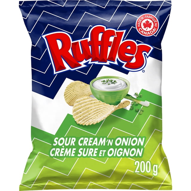 Ruffles Sour Cream & Onion Potato Chips, 200 g