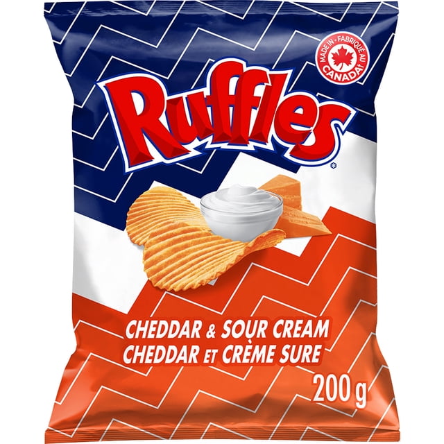 Ruffles Cheddar & Sour Cream Potato Chips, 200 g