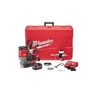 Milwaukee Tool M18 FUEL 18V Brushless Cordless 1-1/2 -inch Lineman Magnet