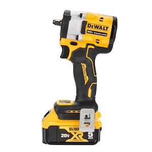 DEWALT 20V MAX ATOMIC Brushless Cordless 3/8" Impact Wrench Kit w