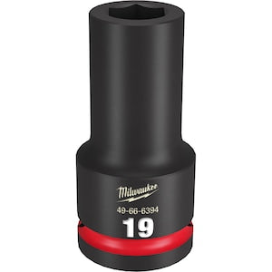 Milwaukee Tool SHOCKWAVE Impact Duty 3/4 Inch Drive 19MM Deep 6 Point Soc